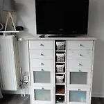 Studio Center Of W/parking & South Terrace Appartement *