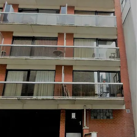 Studio Center Of W/parking & South Terrace 아파트 오스텐드